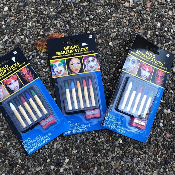 Halloween  Brand new bright and bold makeup sticks - Picture 5 of 5